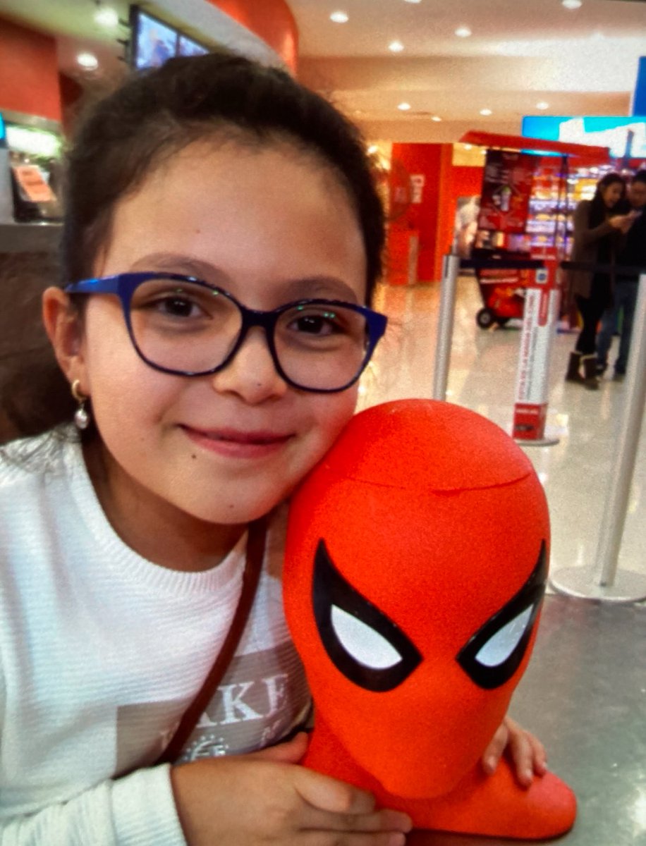 RomiGoga_'s tweet photo. @Cinemex Mis hermanos y yo hemos sido fans desde pequeños, y me encantaría poder ganarnos una entrada para el fan event ❤️🕷️ https://t.co/w5XCYxnJOI