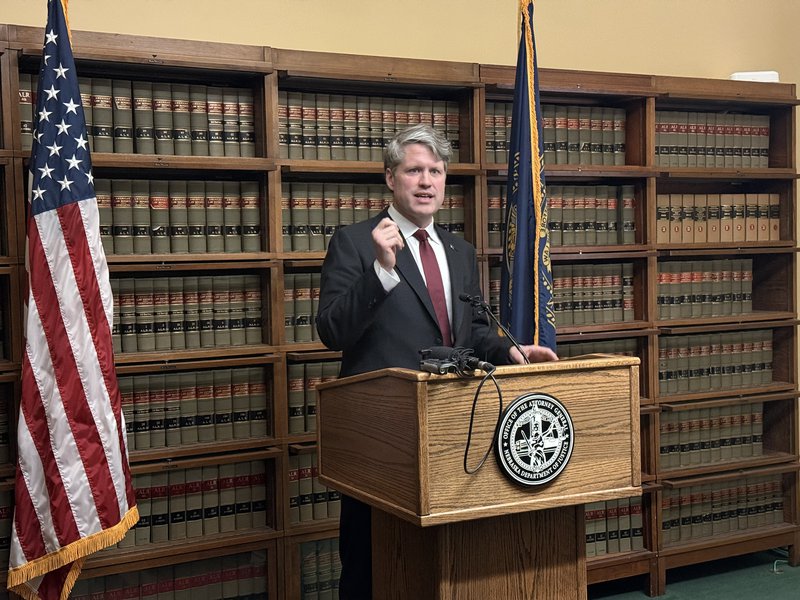 Burneehtp's tweet photo. Roblox is facing state attorneys general lawsuits over child safety claims, with allegations of grooming, predator contact, and weak moderation. Parents are worried, and players want stricter safeguards 🛡️

Source: Reuters

#gamingnews #gaming https://t.co/NqtqLtlTae