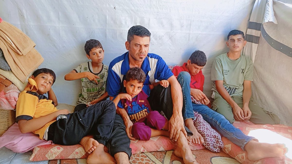 Mo7mmd30's tweet photo. This is an extreme emergency. Sohaib  and his family are being consumed by poverty, disease, and hunger. Their tent is completely worn out, and they have no money at all. I implore you, a million times over, to donate and help them.

They are in desperate need of your support. What you might consider a small amount can fundamentally improve their lives and the lives of their family. 

Please, donate and share this campaign

https://t.co/6GOuYzzUY2