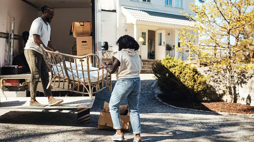 mayagarg's tweet photo. Switching from one rental to another is stressful enough. Making the switch from renting to buying is a different challenge entirely. https://t.co/HpXMOdsRIU https://t.co/iQYydOsNRP