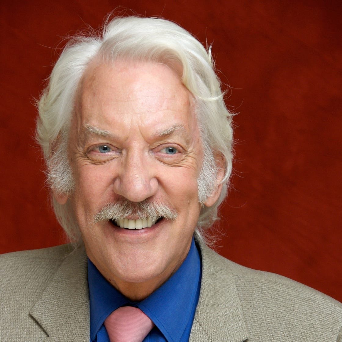 ThePanemWire's tweet photo. Remembering this legend of an actor on his birthday, Donald Sutherland. ❤️ https://t.co/GYHEGcs5YJ