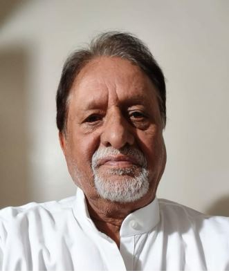SmsVinod's tweet photo. Students are not angry with ME
Farmers, laborers are not angry with ME
The middle class is not angry with ME
Unemployed youth are not angry with ME
Teachers are not angry with ME
So why not make ME- PM in 2029?
Tell ME?
But I tell you _____ I am a big fool https://t.co/BBlQqXofKO