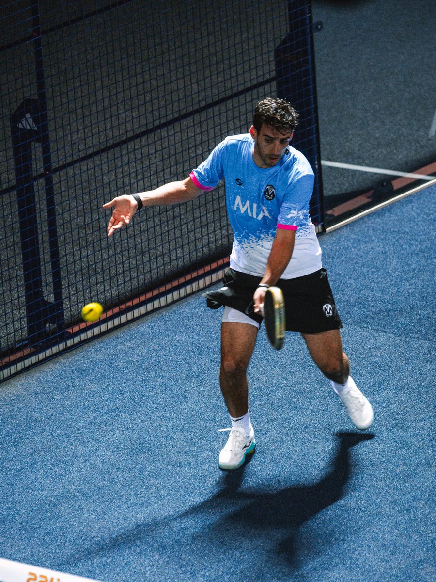 MiamiPadelclub's tweet photo. José , with Miami colors. 💗🩵
New jersey, the same energy on court.
What do you think of our new kit? 👀
#MiamiPadelClub #PPL #PadelUSA #TeamMiami https://t.co/bz5iFaZjND