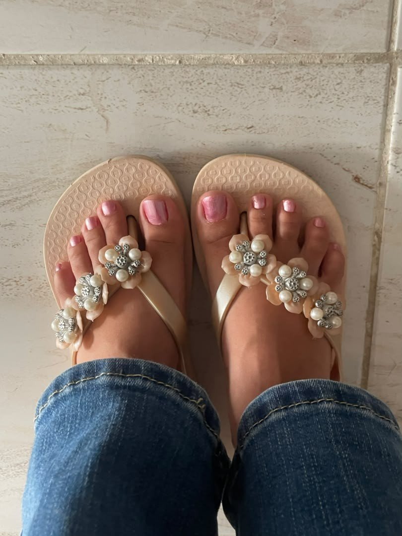 PrettyFeetfii's tweet photo. 🫠👣❤️
#feetfetısh #feet #toes #soles https://t.co/ubkDu9Dcmh