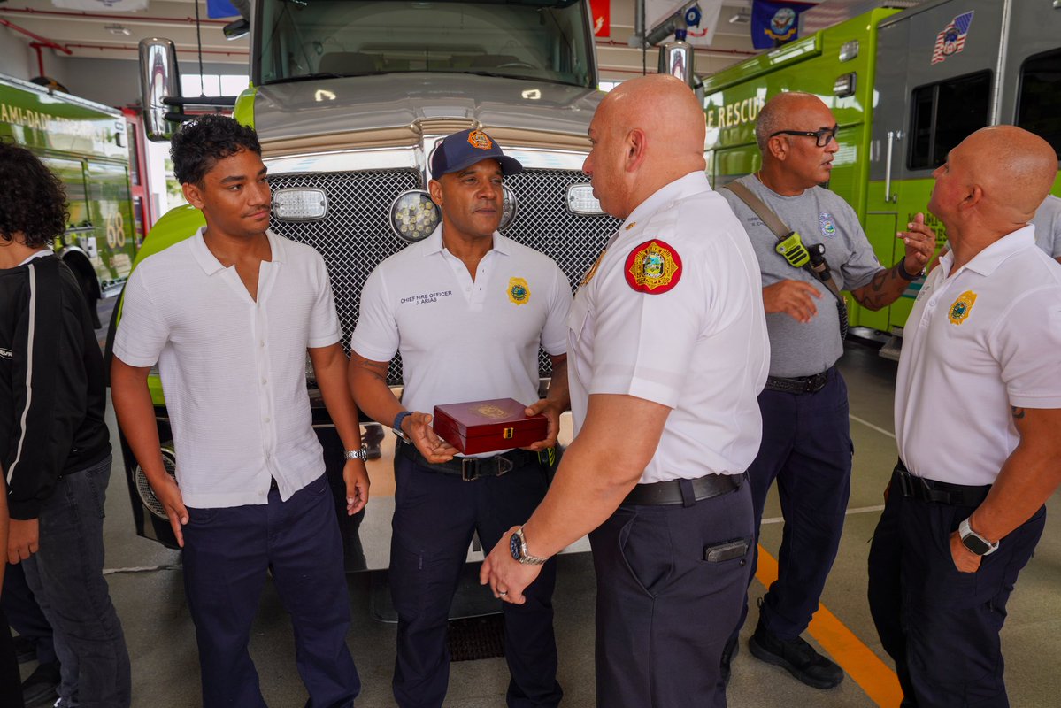 MiamiDadeFire's tweet photo. Join us in congratulating Miami-Dade Fire Rescue Battalion Chief Juan Arias on his promotion to Chief Fire Officer.

Surrounded by his loved ones and those who have served alongside him at #MDFR, Chief Arias officially received his badge, bugles, and chief officer insignia from @MDFRChief Jadallah today, marking the beginning of a new chapter in his fire service career. The special moment reflected Chief Arias’ leadership and dedication to Miami-Dade County.

Congratulations, Chief Arias, and thank you for your continued commitment to serving our community.