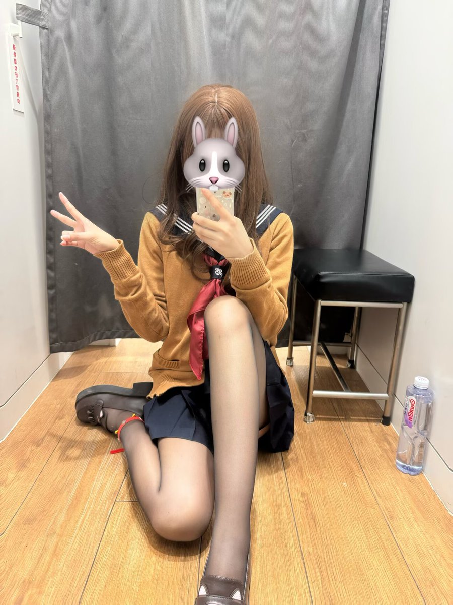 aQO2oPPQx5sQgt6's tweet photo. 还是年轻好 https://t.co/Dnv7yTJTSg