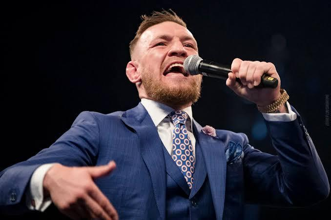 CrimKarma's tweet photo. ⚡️ 1win fue contra el mercado de las casas de apuestas y devolvió las apuestas por la derrota de McGregor 🥊💰

La lesión de Conor en el primer minuto de la UFC 329 fue una catástrofe para los fans y un verdadero regalo para las casas de apuestas occidentales. Para ellas, esto se convirtió en una ganancia extraordinaria: más del 73% de las apuestas estaban a favor de la victoria del irlandés, y las compañías simplemente se negaron a hacer reembolsos, citando el reglamento ❌

1win decidió no aprovecharse de una situación de fuerza mayor. La plataforma reconoció que una lesión en los primeros segundos no puede considerarse una pelea real. Por iniciativa propia, la casa de apuestas realizó un reembolso completo a todos los que apostaron por McGregor; los usuarios ya están confirmando que recibieron el dinero 🤝💸

Un caso poco común en el que la lealtad hacia la audiencia resulta ser más importante que el dinero fácil 🏆