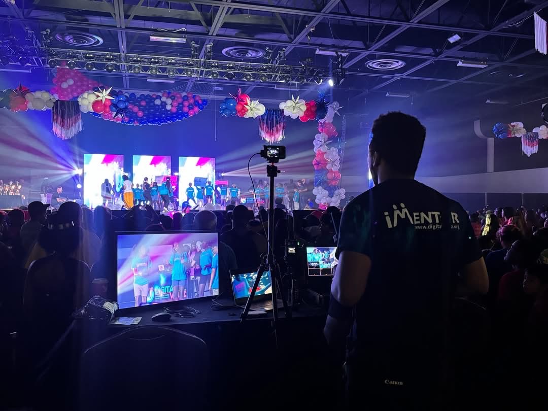 unitedwaypbc's tweet photo. We were proud to sponsor the 15th Annual KidsFit Jamathon alongside our partner, @DigitalVibezInc! More than 9,000 children spent the day dancing, playing, staying active, and making healthy choices, all while having an unforgettable time. https://t.co/oJeOULf9mO