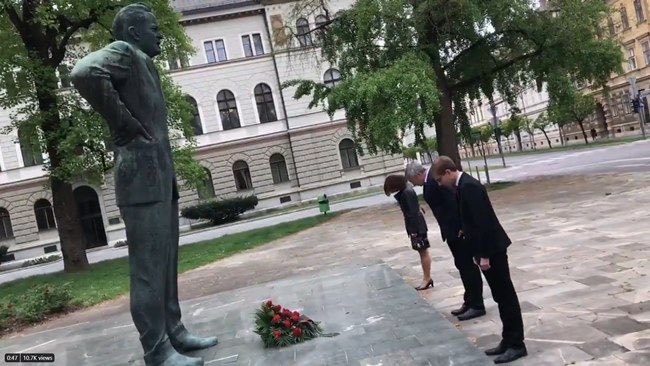 miro5ek's tweet photo. .@kajakallas,  What is your opinion of Tanja Fajon and her glorification of communist criminals? @vonderleyen https://t.co/eZ9aSY9hsm