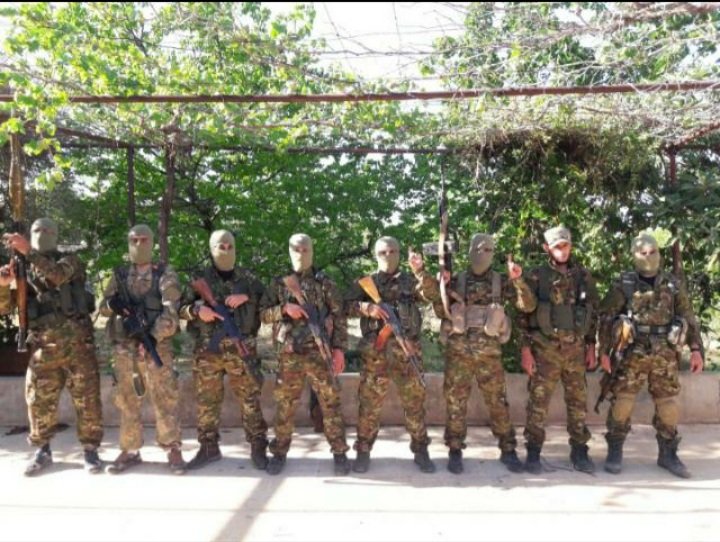Abdullah1bdl's tweet photo. Halep de Operasyon öncesi Türklerden oluşan bir tim!
(halep anılarım 2015(arşiv)) https://t.co/cbrRvkZMJN