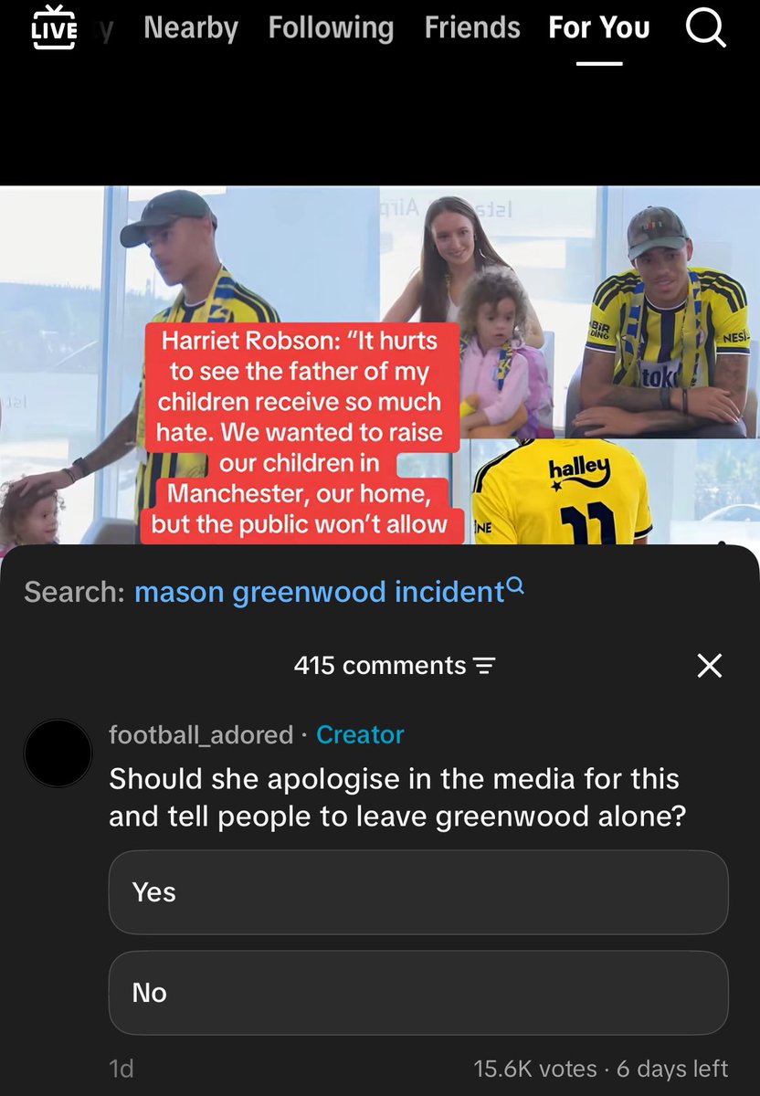 1aurarosee's tweet photo. should she apologise? am i seeing this correctly? should SHE apologise? https://t.co/jJbluZZaN0