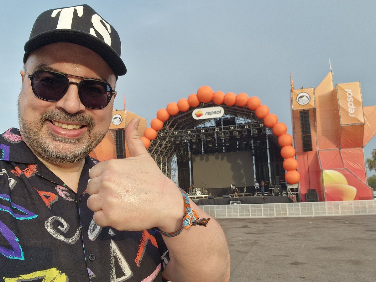 maadraassoo's tweet photo. Hola @fiberfib Benicàssim Festival 2026 @maadraassoo te saluda y os hará bailar sin descanso el en el escenario @repsol Fiber Stage desde las 3:45Hrs hasta el cierre del Festival!! #FIB2026 #FIB26 #ILoveBenicàssim #FIIBAASSOO https://t.co/BFsDWzyPqB