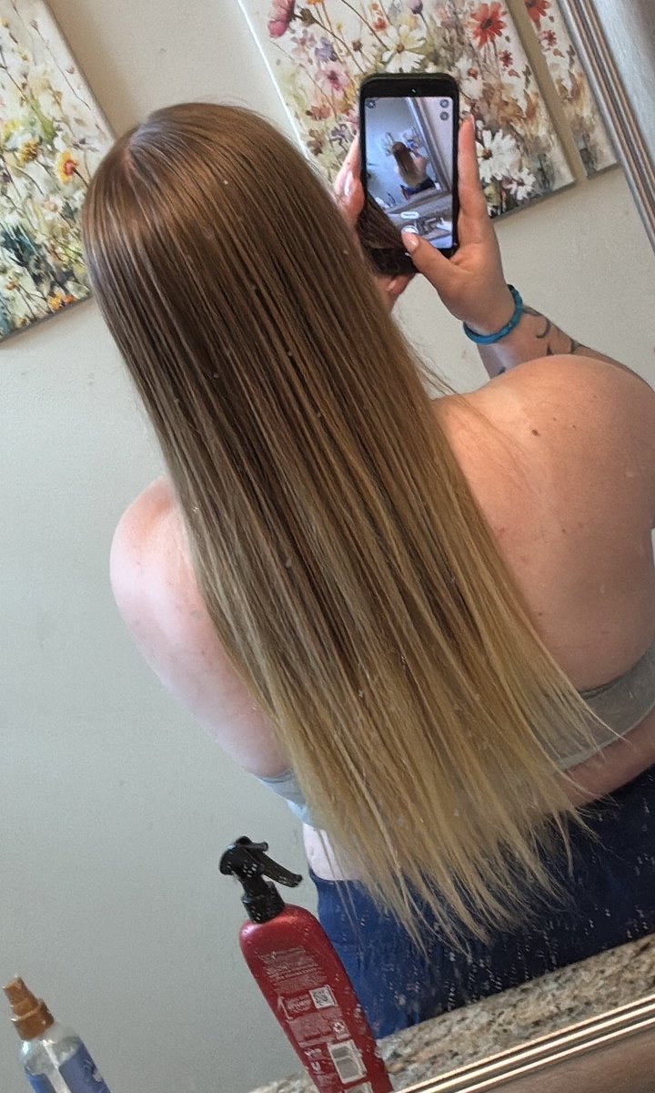 xjobabyx's tweet photo. who’s coming to pull my hair? 

#nsfwtwt #softkink https://t.co/d5HrXZDPse