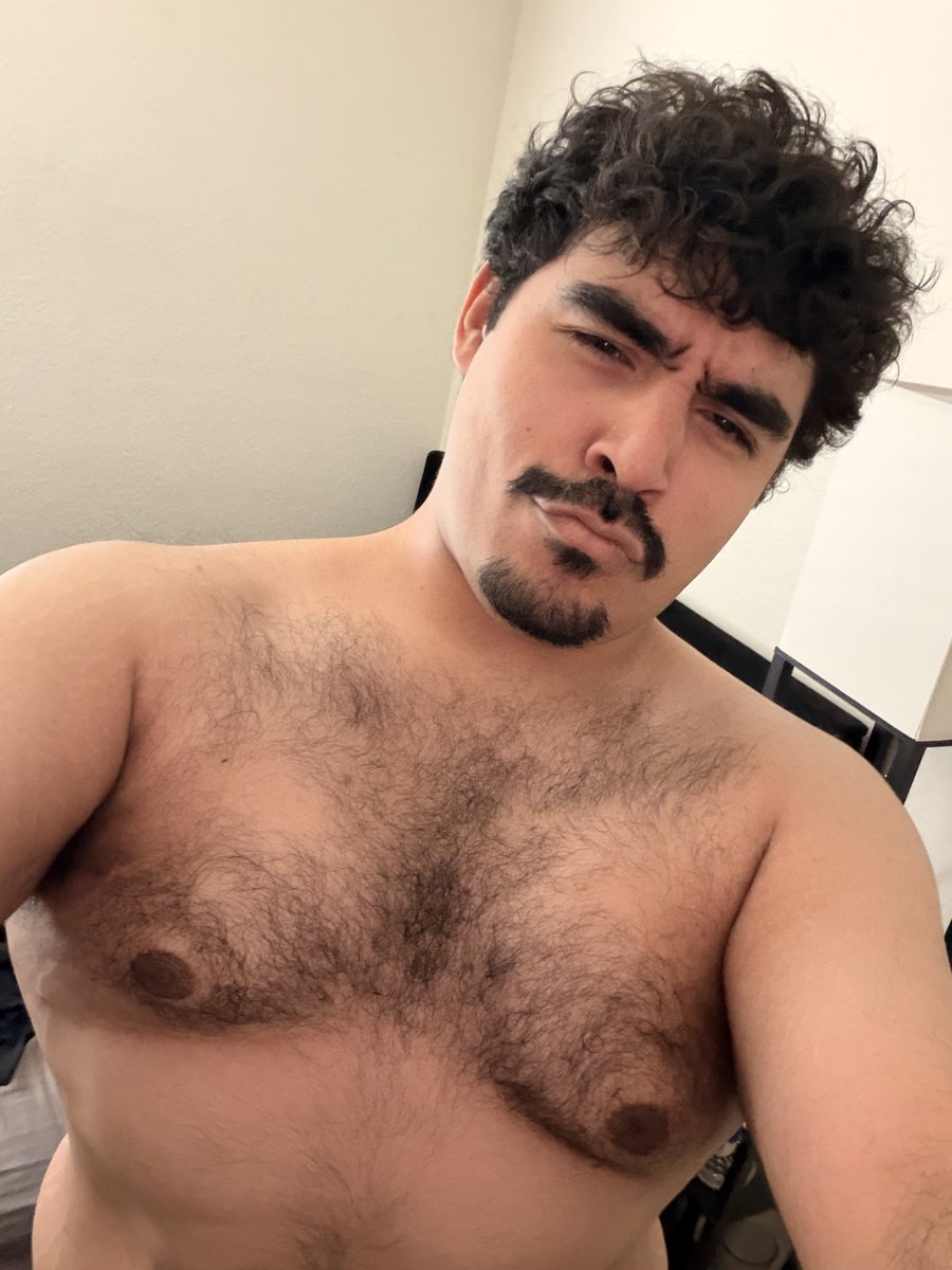 marsmarkie's tweet photo. Fat boy Friday or whateva 🤓 https://t.co/FJ3POKlO8T