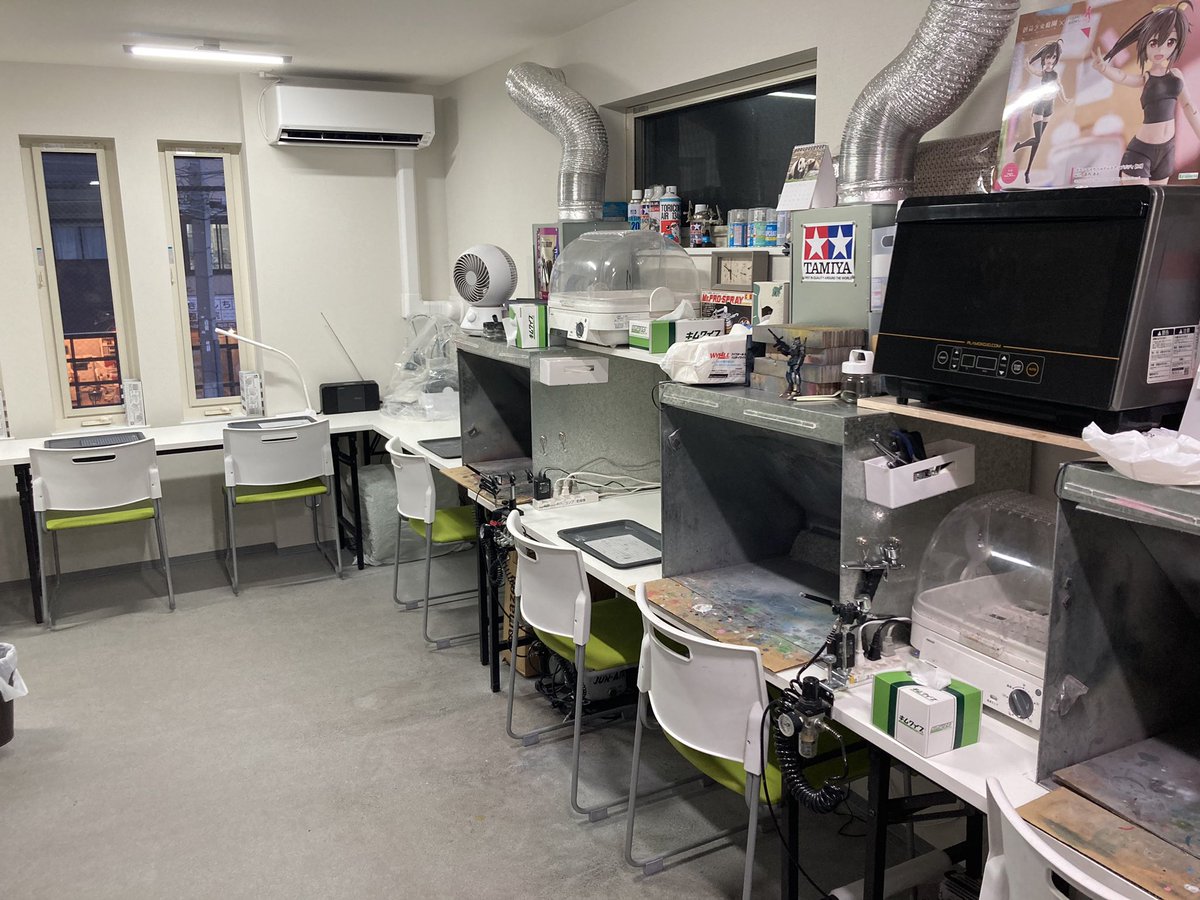 7月18日(土) 13時OPEN 本日、2階工作ルーム(塗装ブース、工作卓ともに