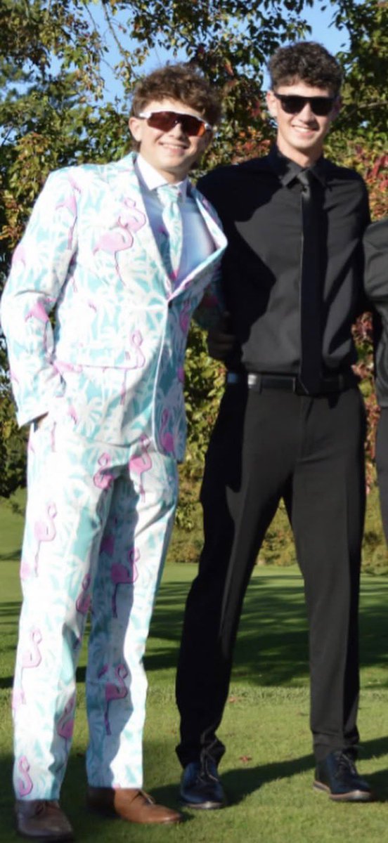 User1152969's tweet photo. Hopefully these 2 tool bags can be ready to go for Covington Sunday. And how on earth did o’Brian’s old man let him walk out of the house like this. #hawkins #burnthesuit #paintthetownred https://t.co/UKCGGDiFTQ