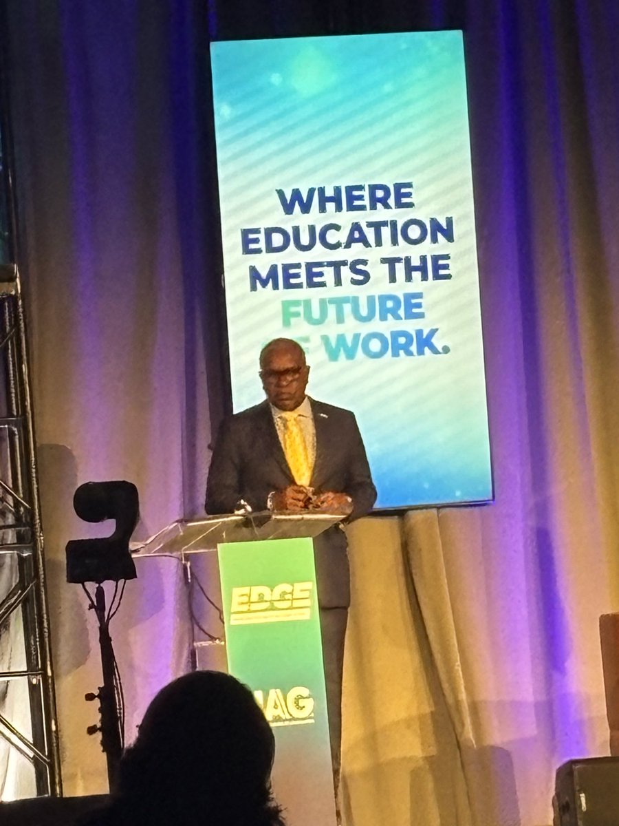 LeadingWithDrA's tweet photo. Leaving this conference with one clear reminder:
People change lives.
Not programs. Not processes.
People.
Grateful for every conversation, connection, and lesson learned over the last few days. Excited to take these ideas back to my team and continue building opportunities. 🚀 https://t.co/kH8oGQQfYC