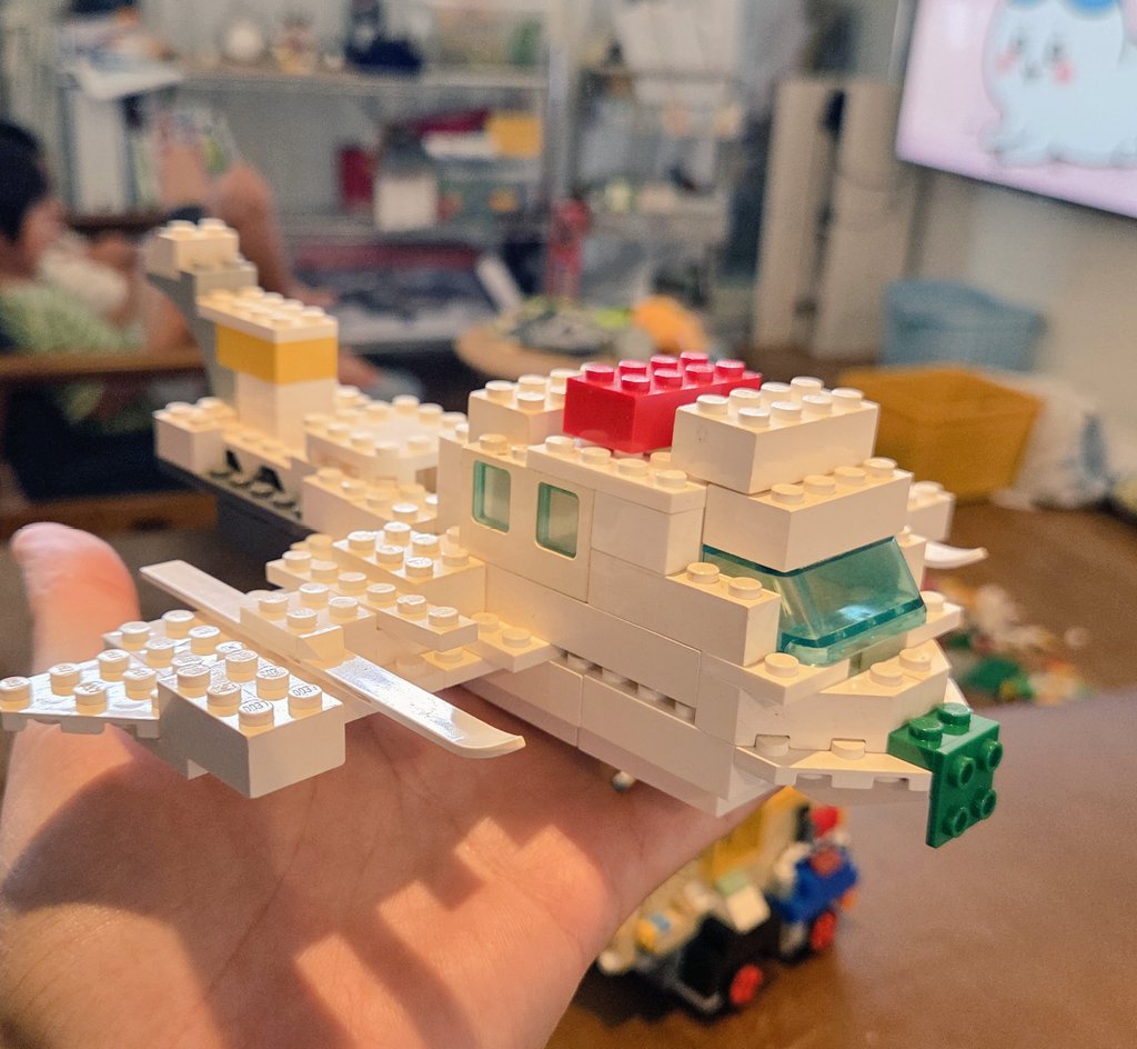 baba_wasabiiro's tweet photo. 最近のLEGO作品
二男と毎日やってるとだんだん上手く作れるようになってきた https://t.co/WgnrPdbc4H