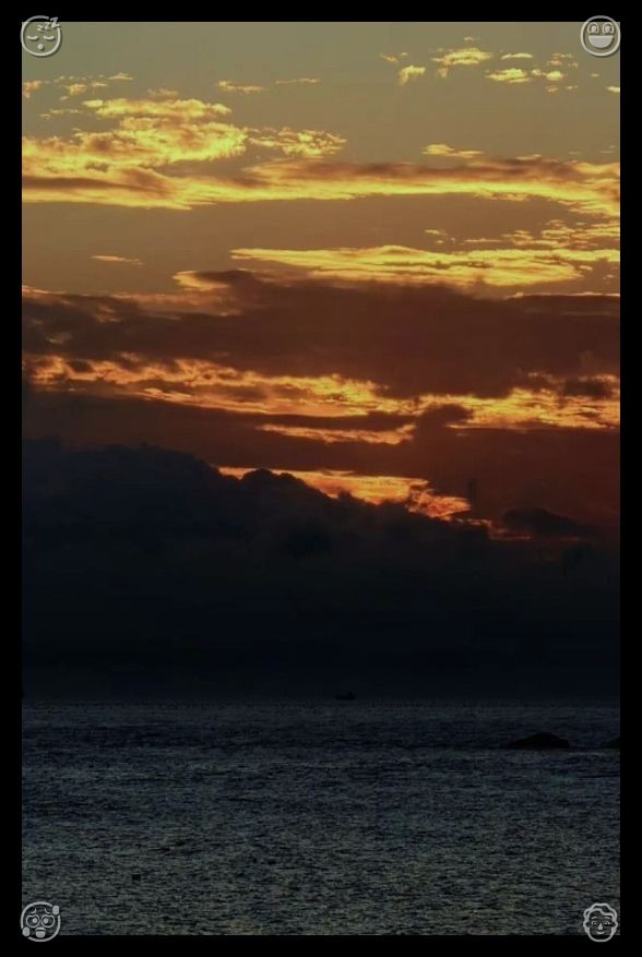 mormik0's tweet photo. Sea photo Vast553609I pause at the edge, leaning my elbows on the deck. Watching the rippling water, I reflect on the support from my coach, friends, and family. I couldn't have reached this point without them.🥪 https://t.co/OGmWMhPtMB