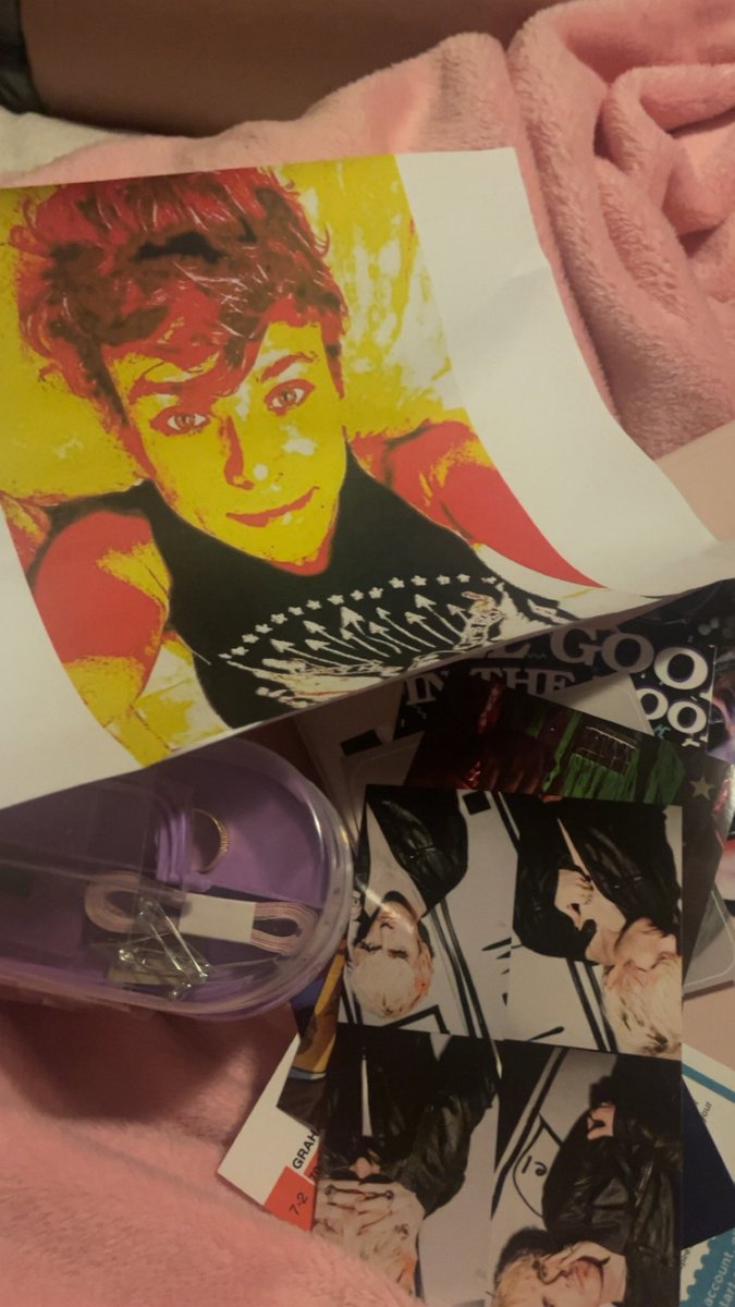 crispy 5sos tweet media