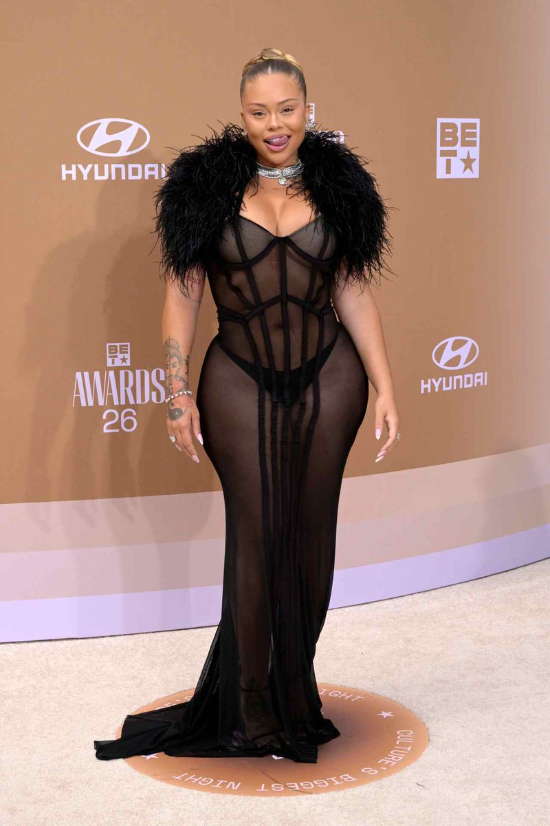 CCGarriseauxn's tweet photo. 7.
#BETAwards26, 6.28.26, #PeacockTheater, #Hollywood
OUR #BBBBB on the #BETAwards26RedCarpet
1. #Latto
2. #MuniLong
3. #CocoJones
4. #MadisinRian
- CCG
📸 XTwitter
#BET
#BETAwards2026
#BlackStarPower
#BlackWomanMagic
#BlackWomenWin
#BFF
#BigFineFriday
#FWF
#FineWomanFriday https://t.co/XFj6tXxua9