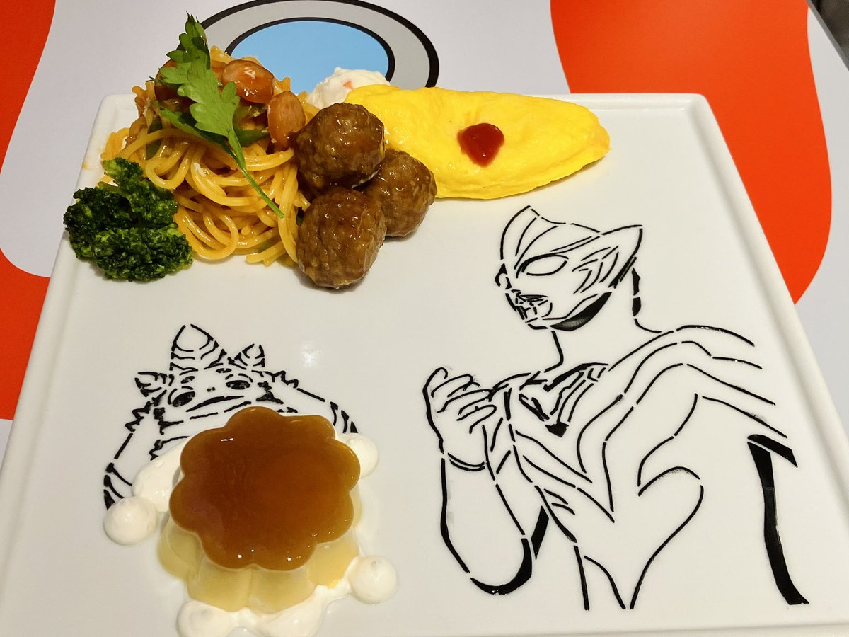 Sa_Sashigure's tweet photo. 昨日友人と池袋のコラボカフェ行ってきたんだけど、マツキヨの中を上に突き進むと突然店舗が現れてオモロだった https://t.co/TtwZTAgEKN