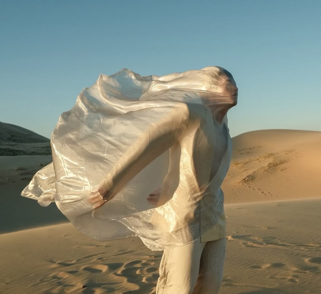 livshollanov's tweet photo. actually this is one of his prettiest shoots and we don’t talk about it enough https://t.co/AqwiVwHAIv