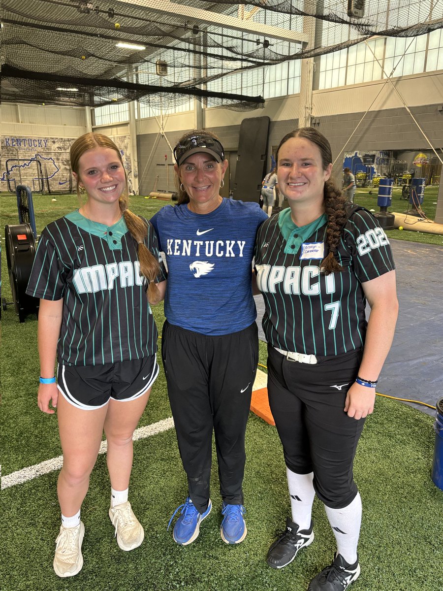 bcarmickle2028's tweet photo. I am super thankful for the opportunity to go to a @UKsoftball  pitching camp! Loved talking about how to reset after each pitch and effective velocity.  Thank you, @JosiePike_2028 https://t.co/5BJKXA7WTr
