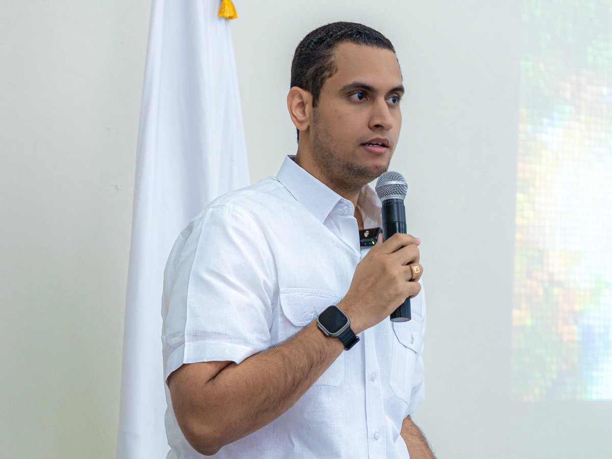 chuvasquez's tweet photo. Como hijo de Nagua, fue un honor participar en el inicio del Plan Estratégico de Desarrollo de María Trinidad Sánchez. Agradezco al ministro de la Presidencia, @JosePaliza , por su respaldo a esta visión de futuro, y a mi hijo el Diputado Stalin Vásquez por esta iniciativa. https://t.co/ug8p6LlYyn