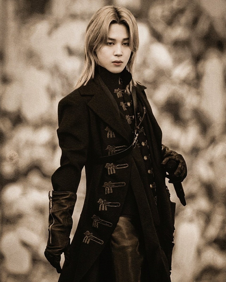 detailsofym's tweet photo. Victorian royalty. https://t.co/ozxYznkHcL