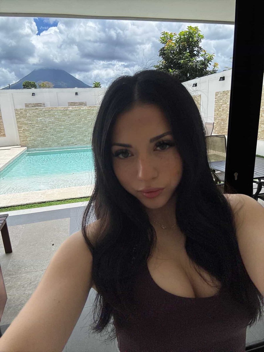 Gaby tweet media
