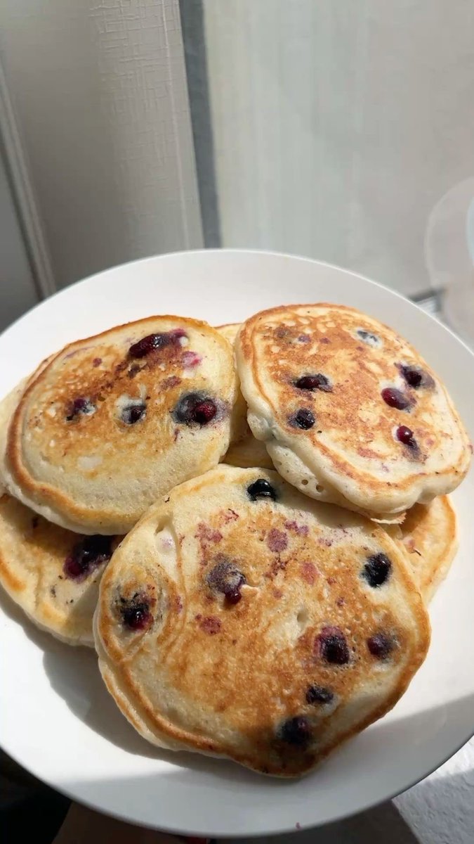 Top_of_Physical's tweet photo. オーツプロテインパンケーキ🥞🫐 https://t.co/xZceG1AIqC