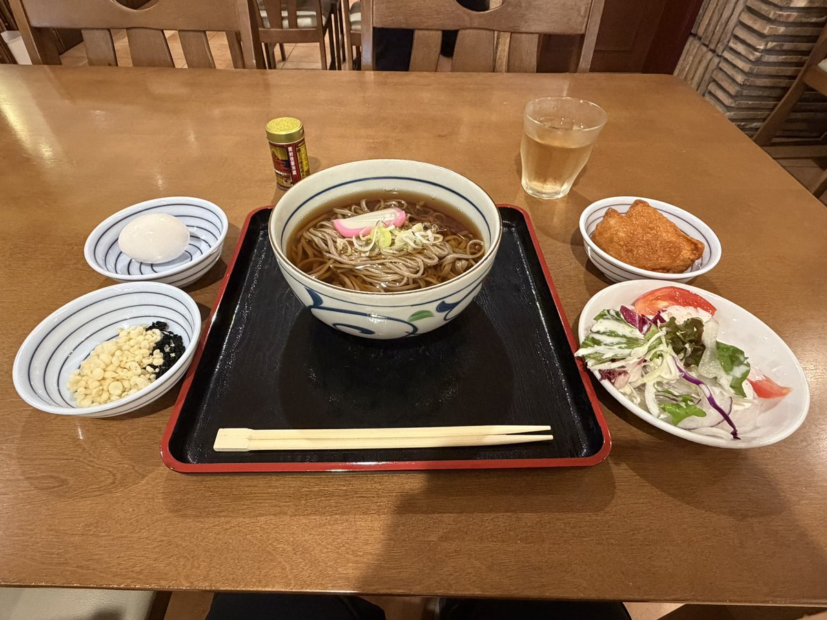 Realkokoich's tweet photo. #じんぐう乗車記録
乗車路線:信越本線・篠ノ井線
種別:特急しなの
番号:1006M
行き先:名古屋
車両: 383系A6編成
乗車区間:長野→松本
一言:
おはようございます。今日は松本に行きます。で、特急課金します。
長野から松本まで1時間かかること知らんかったわw https://t.co/0JK57ndAQ4