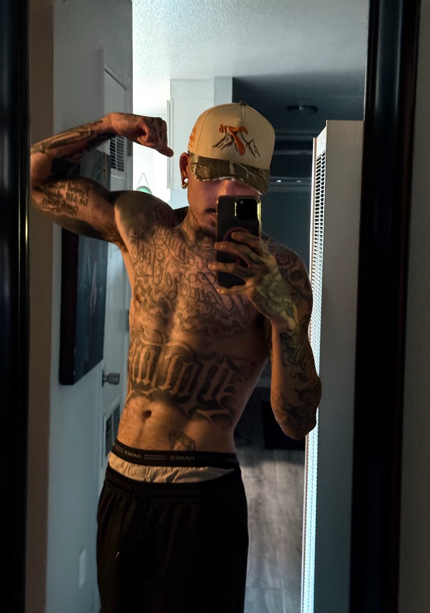 thebackyardign's tweet photo. Lil thickem 🤭 https://t.co/TWViVft3T0