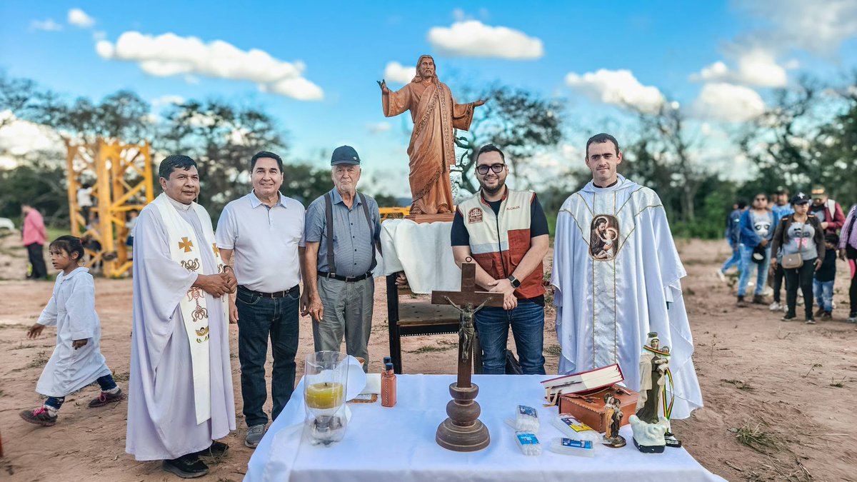 cacique_radio's tweet photo. San José de Chiquitos coloca la piedra fundamental del 'Cristo de la Esperanza', proyectado como el más grande del mundo https://t.co/Cg0bFxMYC1 https://t.co/mVoFVlgvhS