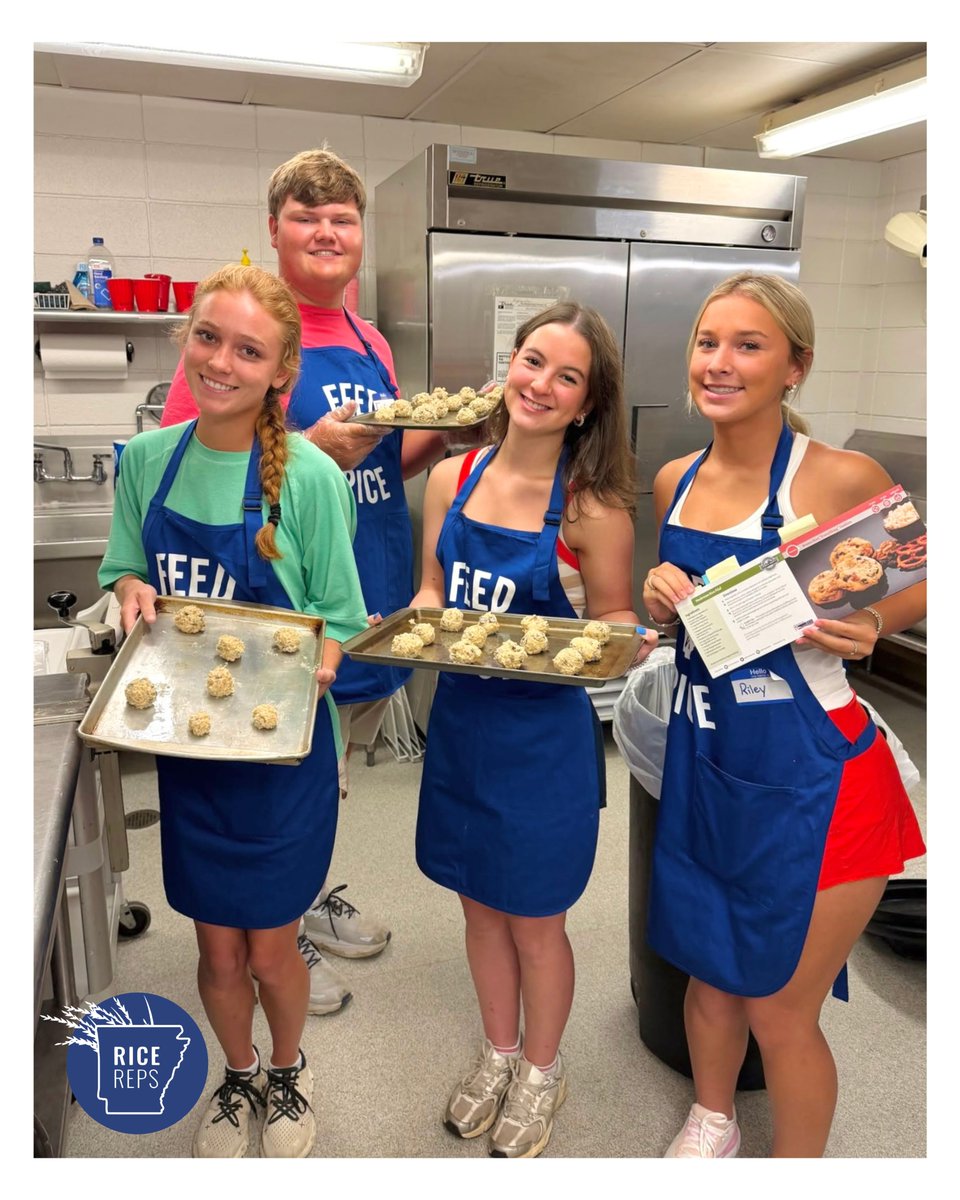 RiceArkansas's tweet photo. Our Rice Reps had such a great time yesterday cooking three different recipes from the Arkansas Rice cookbook!
Thank you to everyone who participated! 🌾
#ricereps #ricereps26 #Arkansas #arkansasrice #cookingclass https://t.co/DAHwYAVkoO