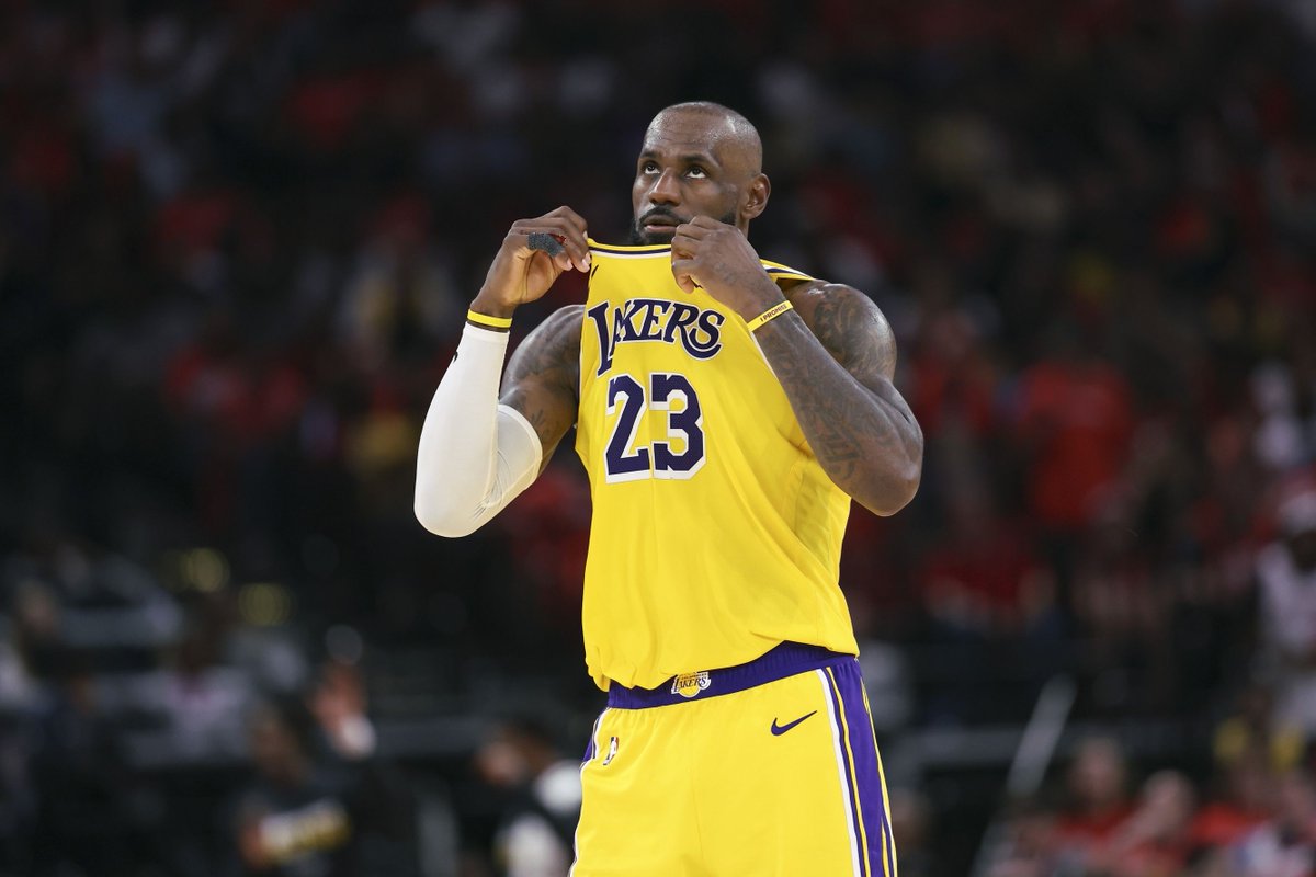 HeatNationCom's tweet photo. Mario Chalmers says the Heat would need to add a couple more pieces to become a “win” for LeBron James

“I feel like Philly has everything. Miami is the second-best choice.”

(via @FadeawayWorld) https://t.co/3lihlhYP0b