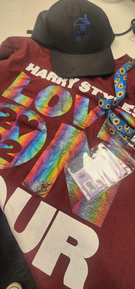 K8Carol's tweet photo. @alloveproject Agora simmmmm #melevaATL eu ja to com a camisa bone e cartão pcd de ir... !!!!! https://t.co/dzmo1BXi1p