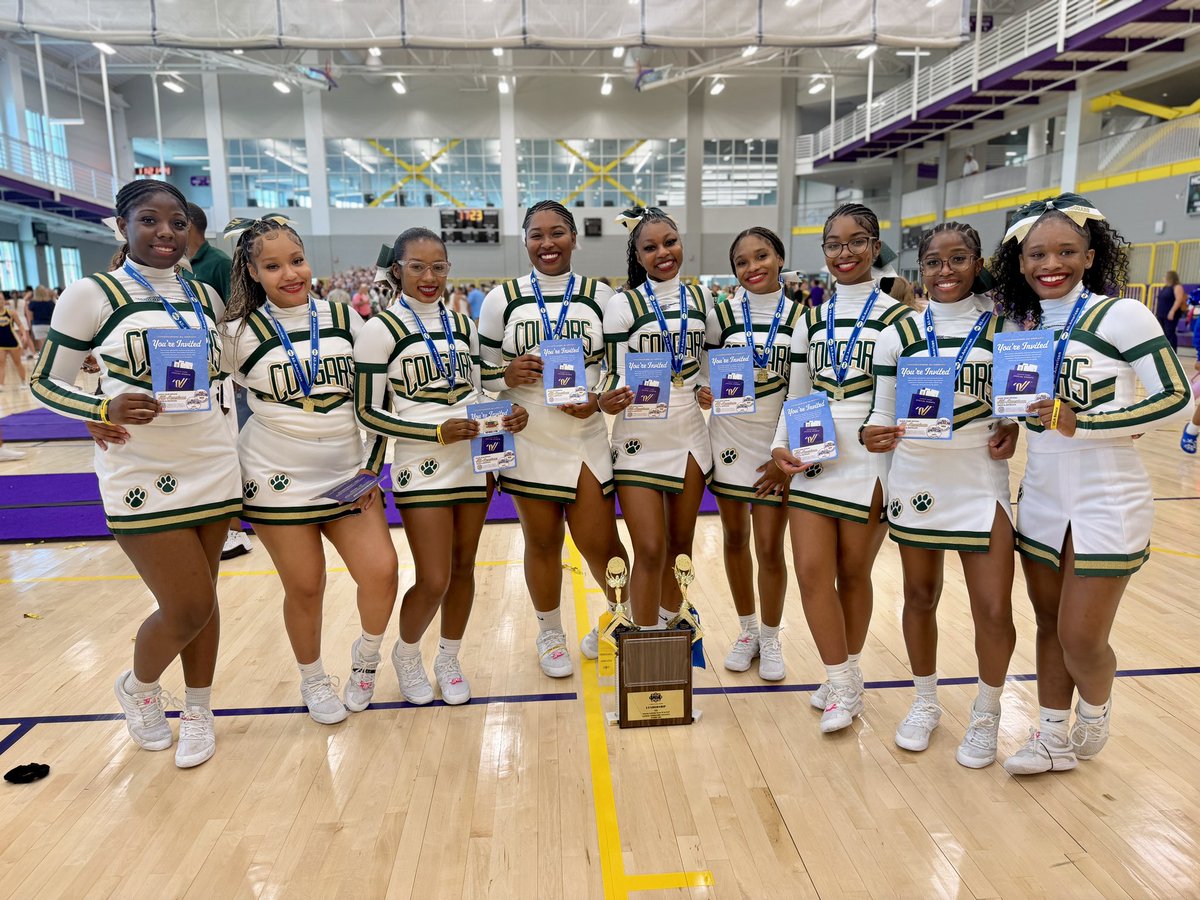 JCMAthletics's tweet photo. @JCMHSCheer is headed home from camp! Way to represent JCM! So proud of you!! 💚💛
🥇 for Sideline Cheer
🥈 for Camp Routine 
9 All-American Cheerleaders 
5 Pin It Forward Recipients                                           
@RamonicaD @ap_baker1 @JCMCougars @JCM_ECH @JMCSchools https://t.co/3pWqyySobF