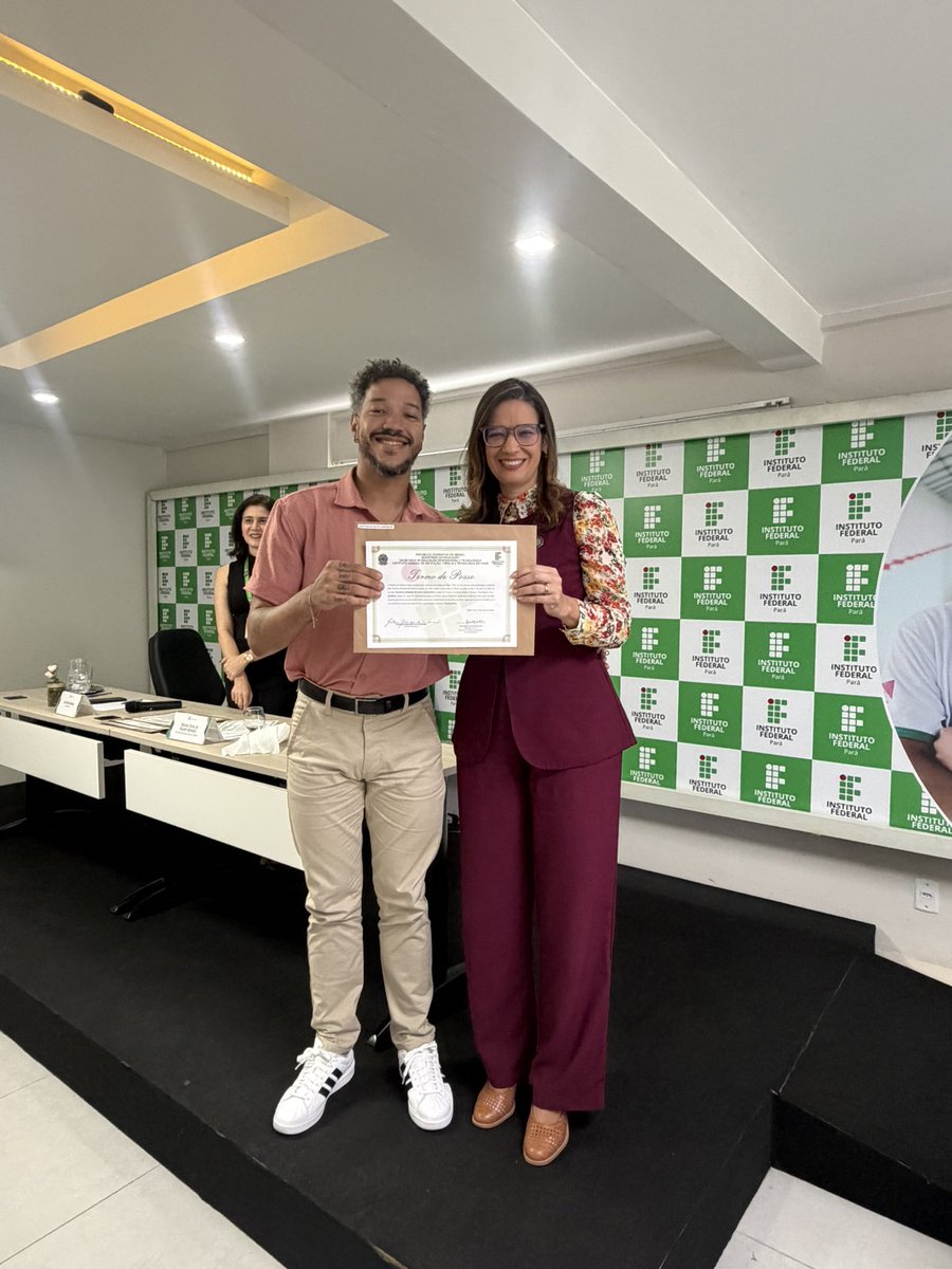 beckerquebrado's tweet photo. Aos 28 anos, professor federal efetivo 🥹✨ https://t.co/lAzJKUu2Zx