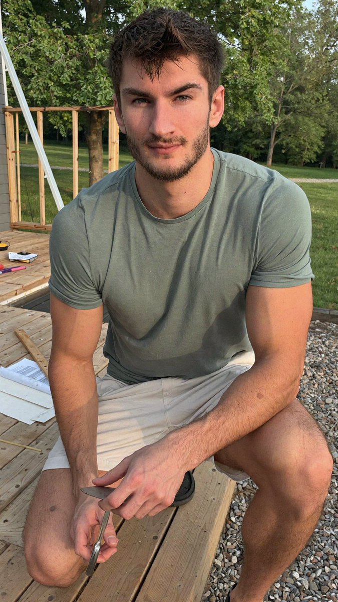 DustinlikesAsia's tweet photo. wanna fix your hole with my dick https://t.co/ODGYvq57Aq