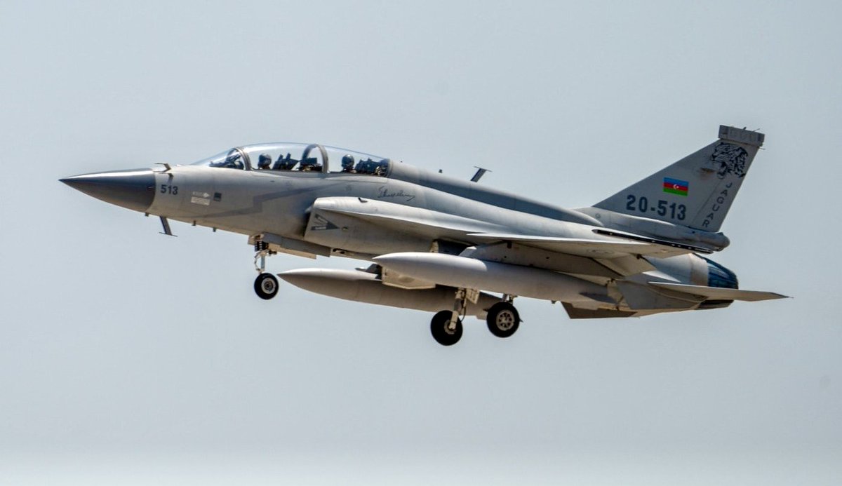 Azerbaijan Inducts JF-17B Thunder Trainer to Forge Pilots for Advanced JF-17C Block III Strike Fleet