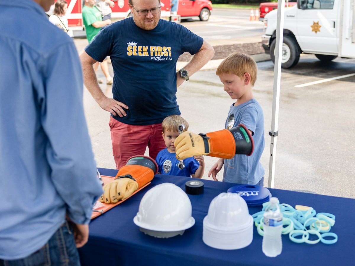 MidTnElectric's tweet photo. A day full of hands-on fun👷⚡ 

We had an amazing time at Providence Christian Academy, meeting students and families, showcasing one of MTE's bucket trucks, and sharing a little about the work that goes into keeping our community powered.

Thank you to everyone who stopped by to say hello! 

#MTE #PCA