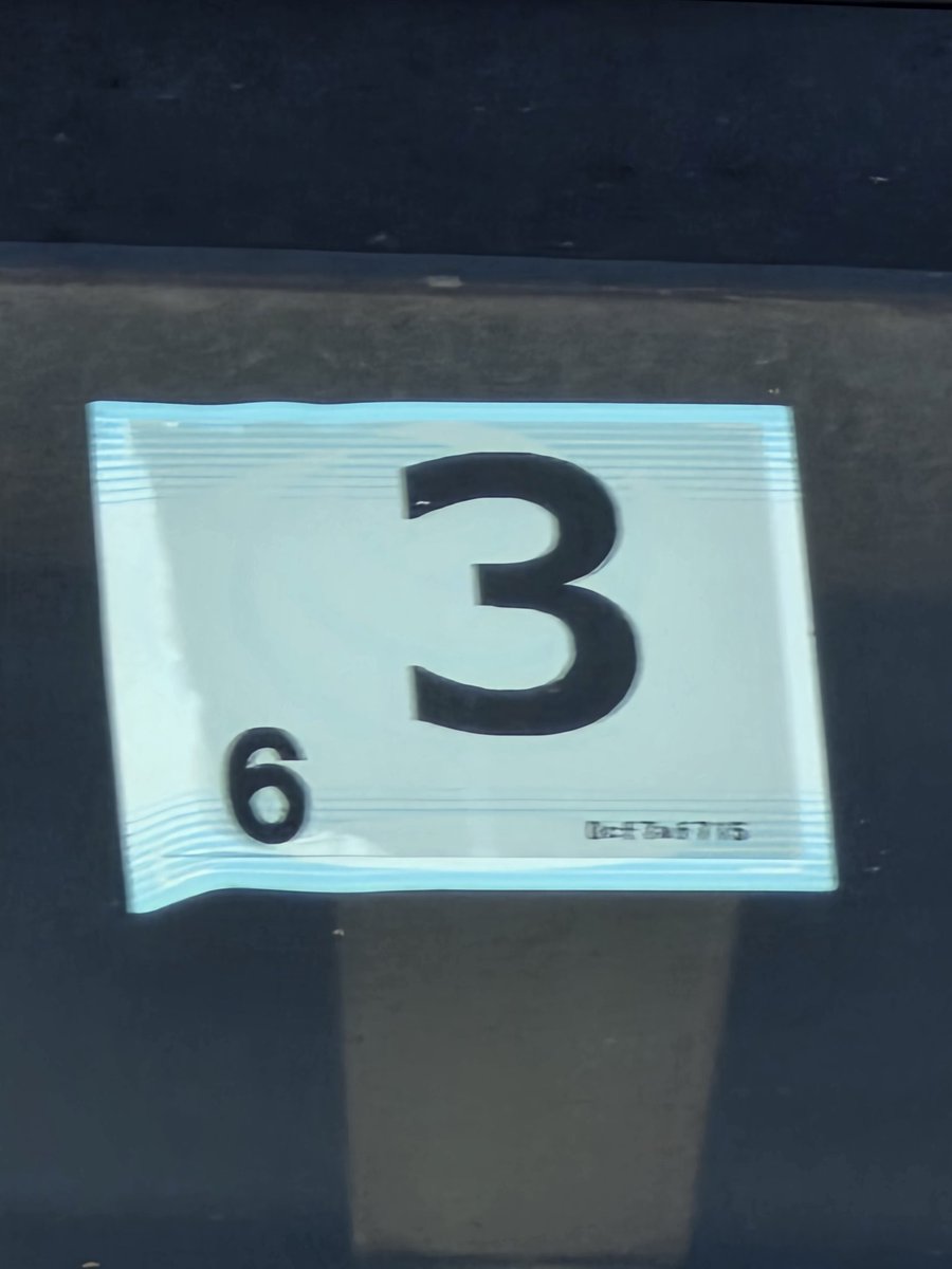 takebo0418's tweet photo. 一応情報ですが、無車検で公道を運転している様だ。
#佐世保警察署
#長崎県警
#無車検 https://t.co/f77rjRxAJS