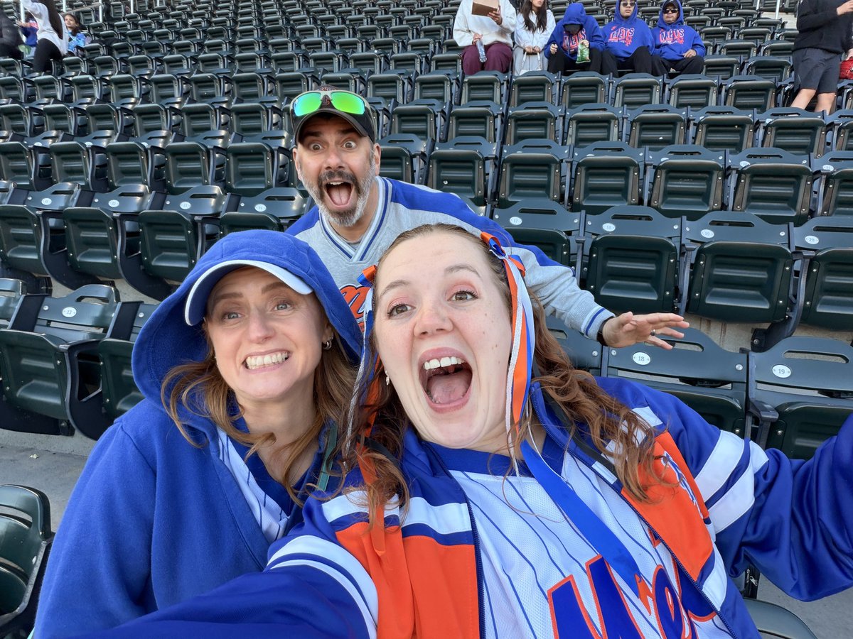 Chasing_Frogs11's tweet photo. @MLB @Mets @SpiderManMovie Would love this for me and my family🥰 it would make our entire year 🥺 I know it’s probably random but I can’t help but manifest just a little bit 🥺 https://t.co/jcKsPiMaU4