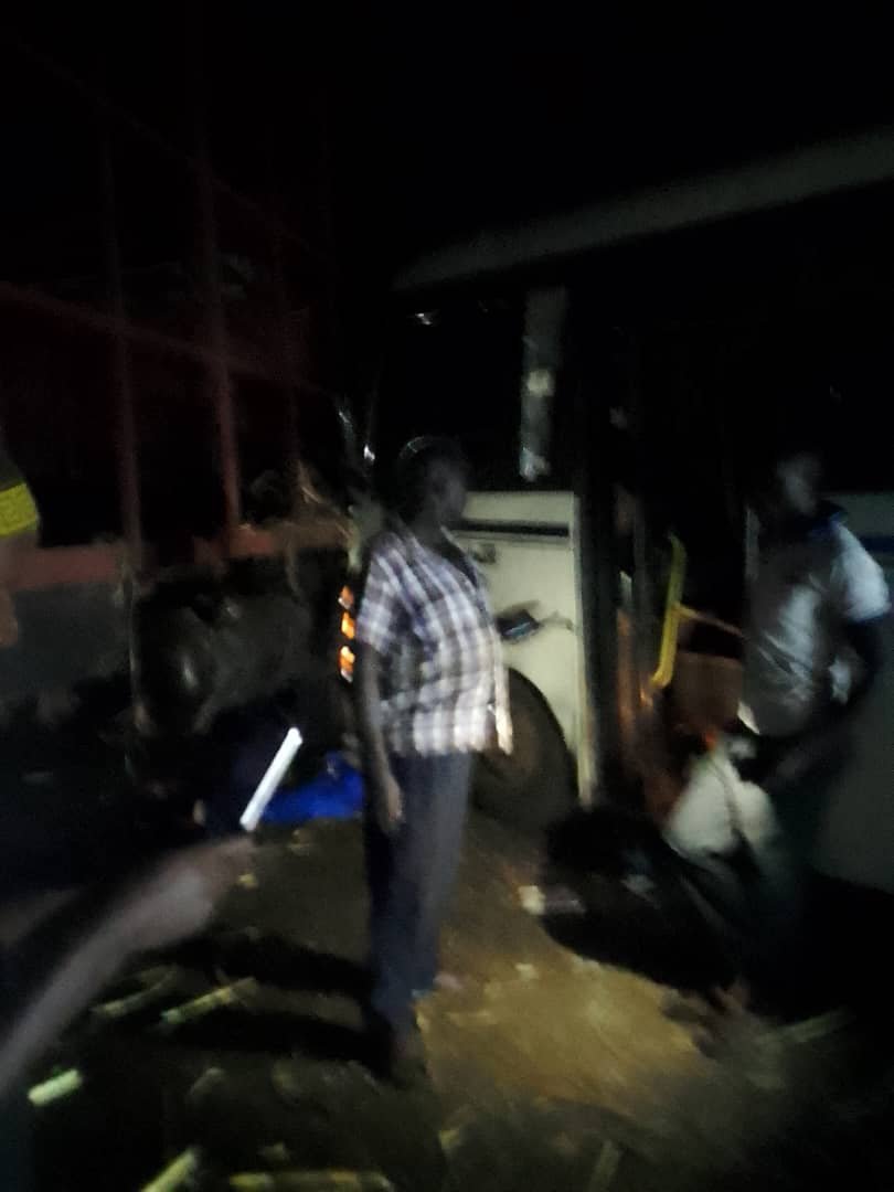 MosesMusa_Ug's tweet photo. A serious road traffic accident has occurred at Busota trading center involving  Nalango SSS students' coaster and a sugarcane truck.on the Jinja _Kamuli road 
 Many students have sustained fractures and other severe injuries, with several reported to be in critical condition at Kamuli General hospital.
@un