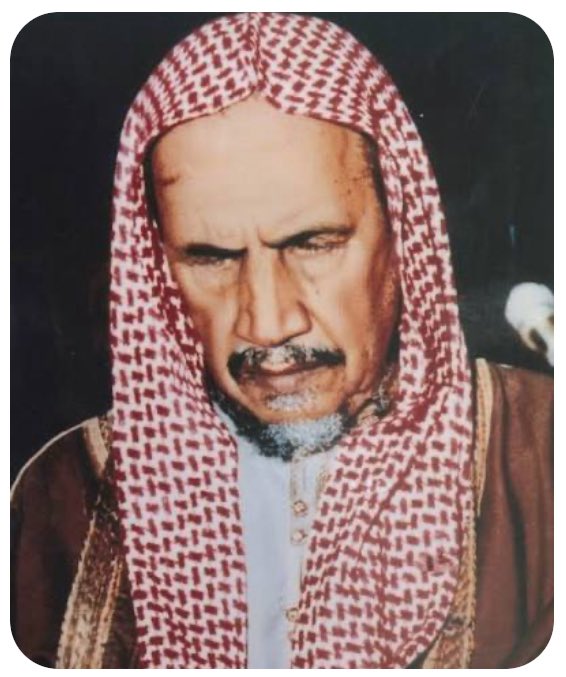 AlsultanDr's tweet photo. هل هذه تمرة العجوة التي قصدها رسول الله صلى الله عليه وسلم بقوله "من صبح ب 7 تمرات عجوة لا يضره سم ولا سحر"❓
 ام تمر العجوة شيء آخر ❓
اسمع الشيخ #محمد_الشمري بوجاسم ماذا سمع من سماحة الشيخ #بن_باز عام 1981 م في موسم #الحج
👇🏽👇🏽👇🏽 https://t.co/UmS8QS6oI0