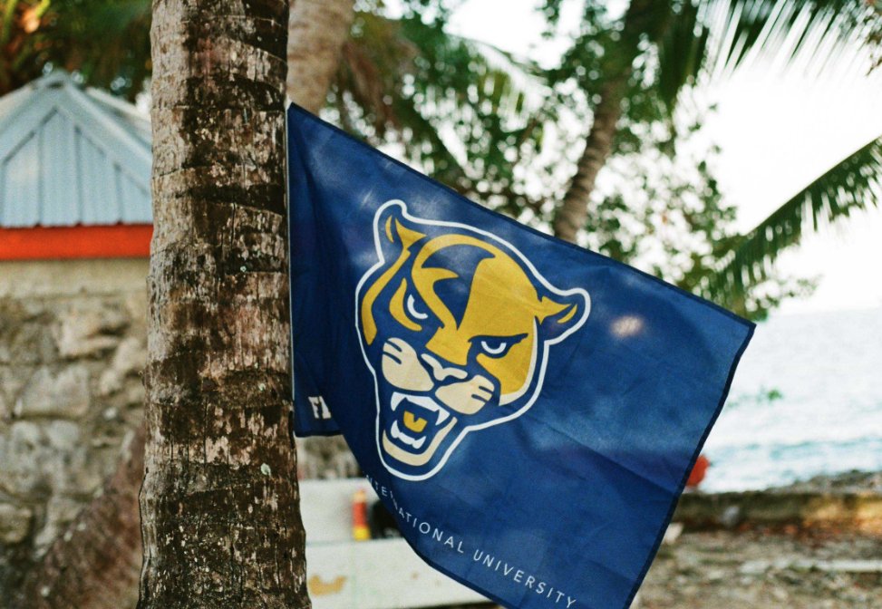 FIU tweet media