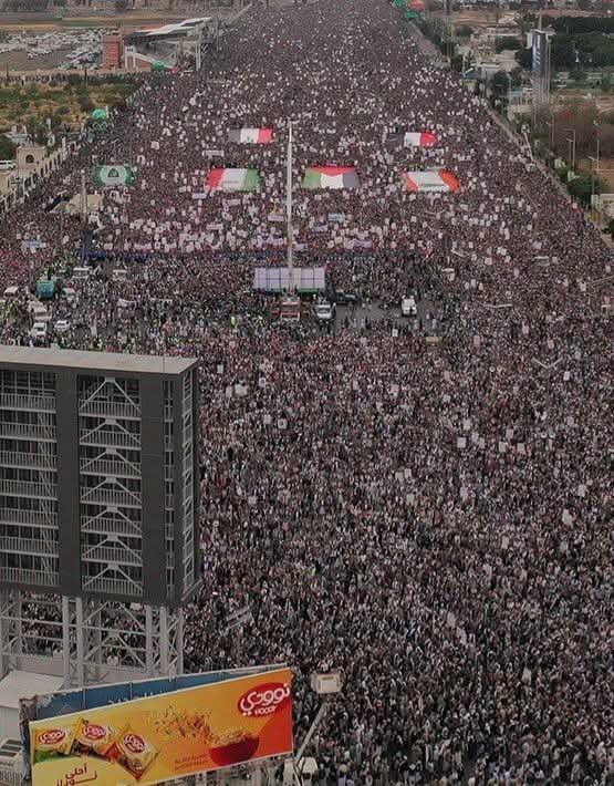 X_QASF's tweet photo. اعظم قيادة فوق سطح الكوكب
واعز واكرم قوم في المعموره ✊🏽🔥🇾🇪
#جمعة_التحذير_والنفير https://t.co/sywRpwW1ho