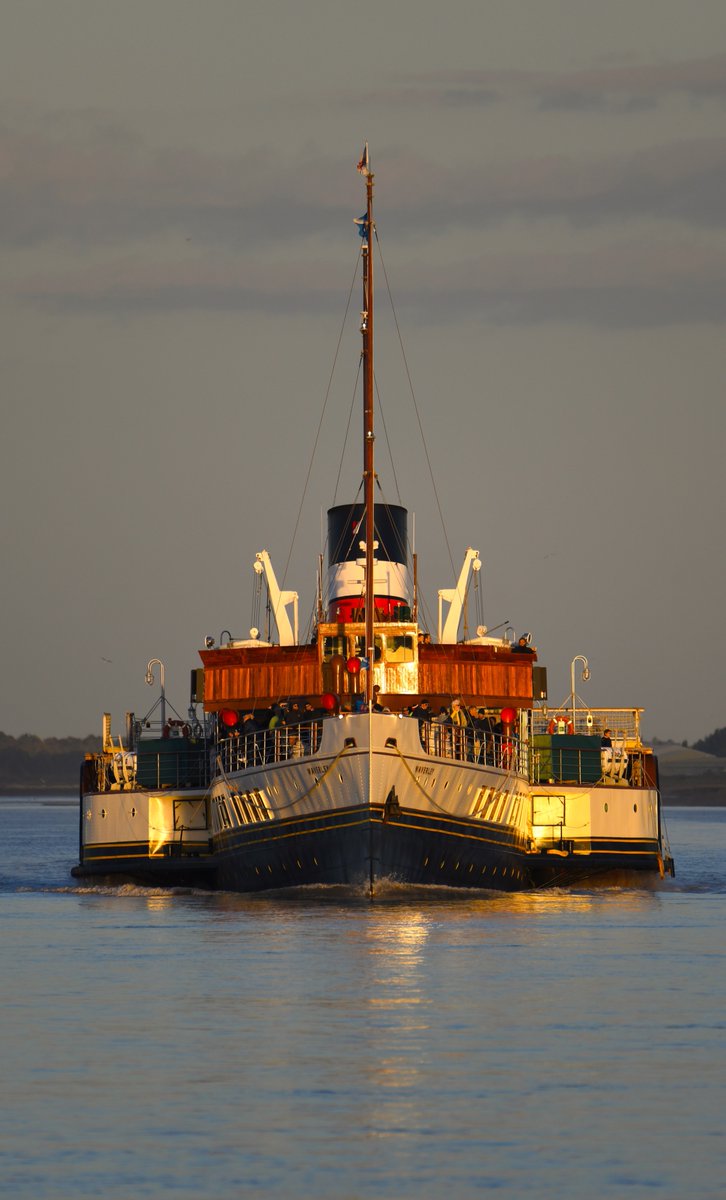 FraserG32883664's tweet photo. PS Waverley at sunset on the River Thames, #PaddelSteamer #NationalHistoricShips #Shipping #ShipsInPics #Ship #NationalHistoricShip #Maritime #Marine #Steam #PaddleSteamer #PaddleSteamers #SteamPowered #Scottish #Vintage #Heritage #History #Ships #Thames #RiverThames #Scotland https://t.co/o2lLIH6c0W